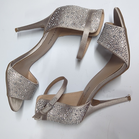 Sparkly crystal event shoes from Zigisoho - Picture 6 of 11